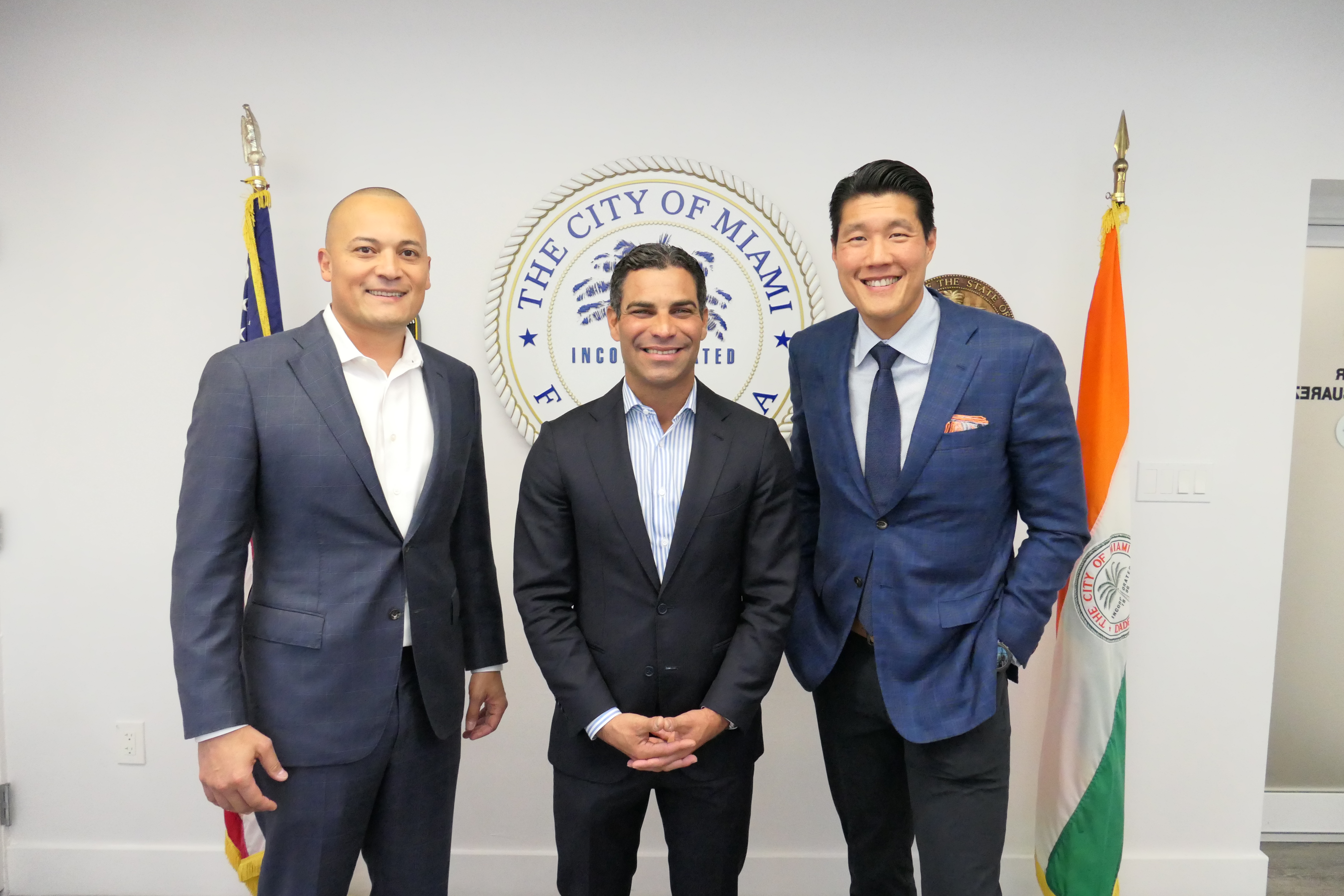 Dr. Chris Chen, Hernando Celada, and Mayor Francis Suarez