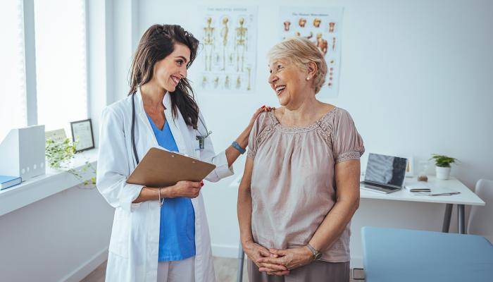 Doctor speaking with a patient 