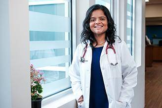 Doctor Portrait Shruthi Sambamoorthy 